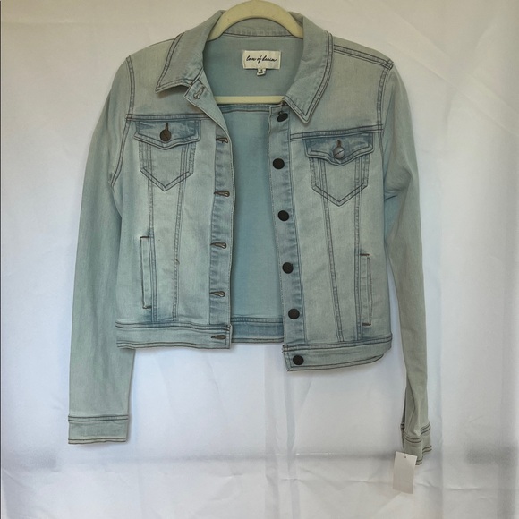 Love Tree Women's Light Blue Denim Jacket - Picture 1 of 3